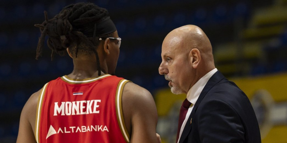 Moneke objavom zapalio mreže: Obradovića uporedio sa najmračnijim likom iz serije "Igra prestola" (FOTO)