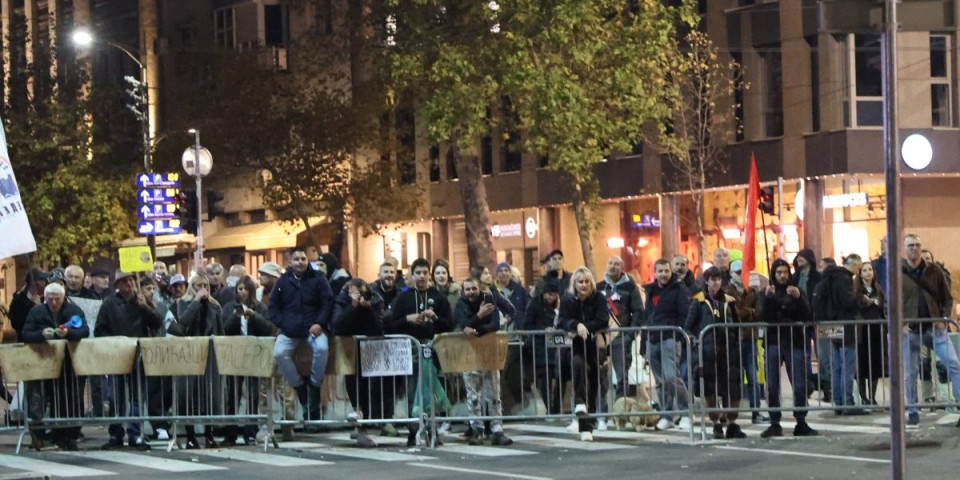 Blokaderi u panici: Političku nemoć pretvorili u otvorenu antisrpsku histeriju