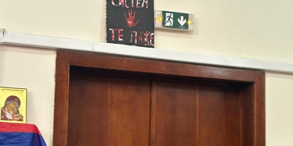 Sramota: Evo u kakvoj prostoriji se odvija glasanje za članove svih organa u Advokatskoj komori Beograda