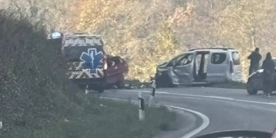 Mladić (19) poginuo na licu mesta, povređena porodica! Horor u Ovčarsko-kablarskoj klisuri