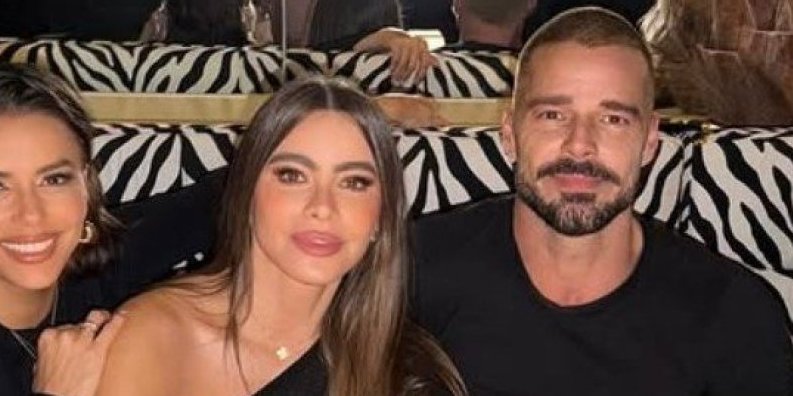 Zajedno imaju 106 godina, a izgledaju kao da su u dvadesetim: Za glumicu i pevača vreme je stalo