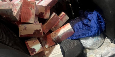 Na graničnom prelazu Gradina otkriven je pokušaj krijumčarenja 230 pakovanja raznih preparata za mršavljenje.