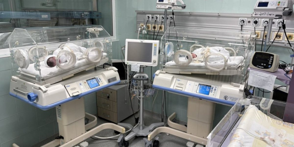 Spasili bebu rođenu u toaletu sa svega 780 grama: U Loznici obeležen Dan prevremeno rođene dece