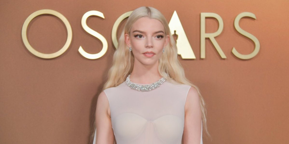 Stajling od milion dolara: Izazvala ljubomoru pojavom - sijala u anđeoskoj haljini (FOTO)