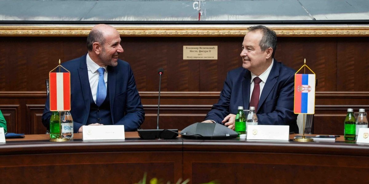 Srbija i Austrija jačaju policijsku saradnju: Dačić i Ruf dogovorili zajedničke obuke i inicijative (FOTO)