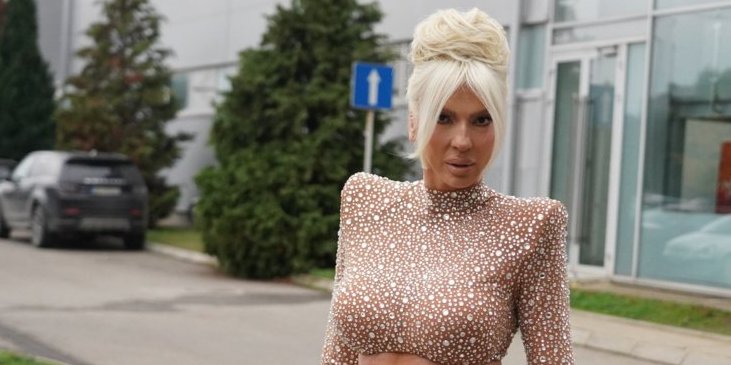 Karleuša isprozivala modni brend Lepe Brene: "Ja nosim ozbiljne dizajnerske komade, ne cirkuske kostime"