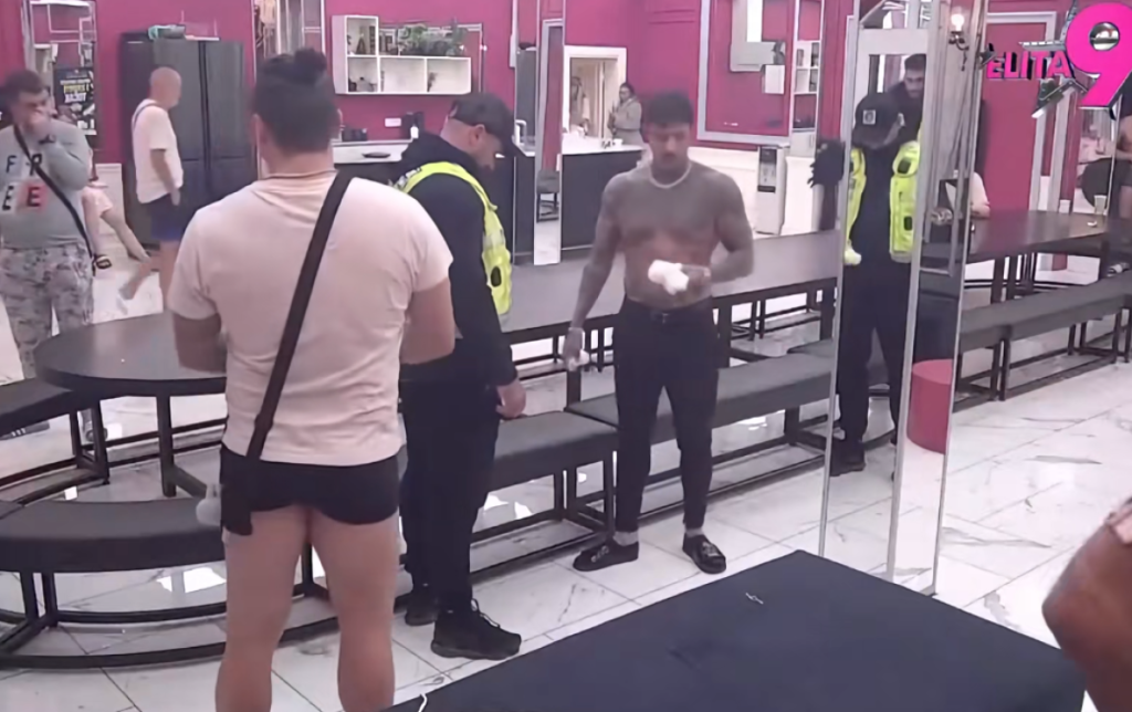 Dobio pesnicu u glavu - Filip Đukić sav u krvi, Bebici pao mrak na oči (VIDEO)