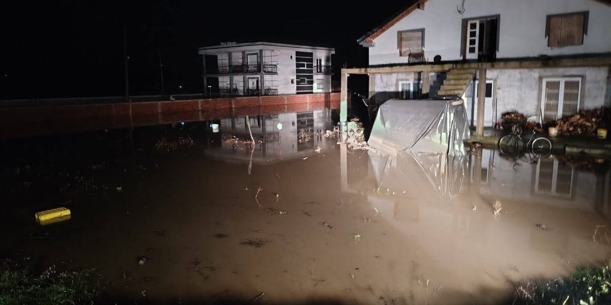 Iz sela Pavlovac devet osoba su izmeštene u privremeni smeštaj