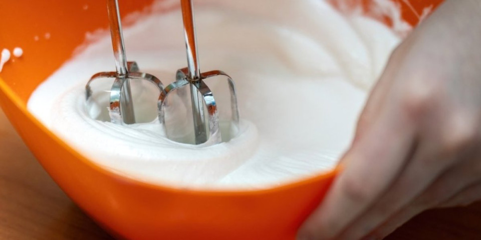 Šam od belanaca kao iz poslastičarnice: Nikada vam više neće pasti, biće čvrst i sjajan