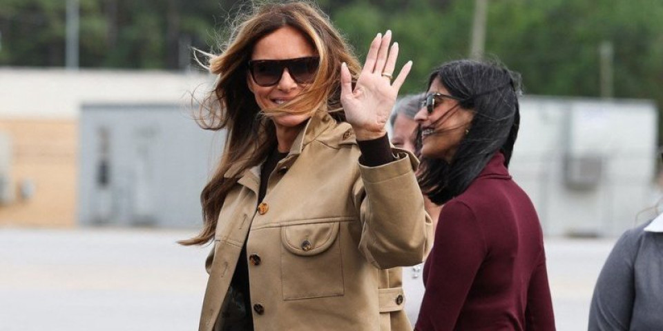Melanija Tramp oduševila izgledom: Njene čizme i jakna zvezde su stajlinga, a nose ih i Srpkinje (FOTO)