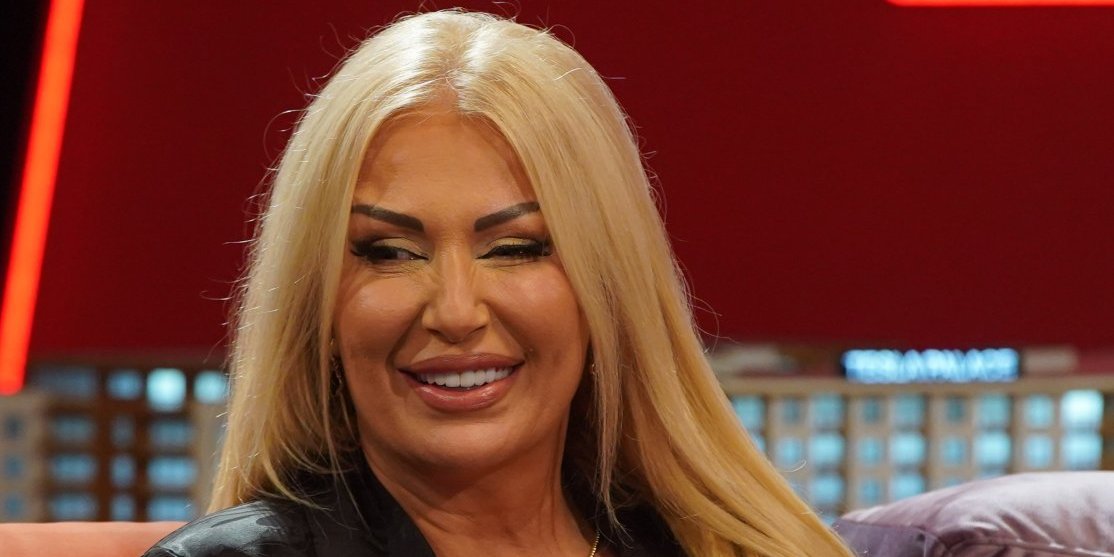 Pevačicu urnisali zbog fotošopa, ona se ovako brani: "Znam ko stoji iza svega" (FOTO)