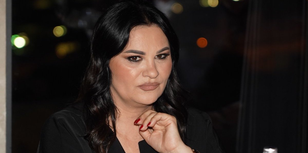 Jana zaustavljena pijana za volanom: "Volite vi, pevaljke, da popijete?"