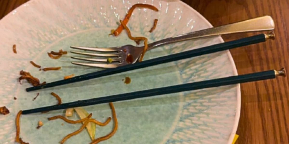 Darko Lazić u azijskom restoranu