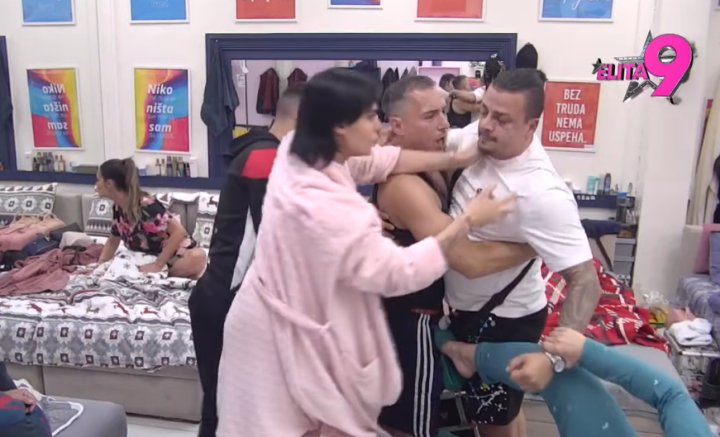 Haos u Eliti - Terza razotkrio Teodoru, pa se zaleteo na Bebicu: "Imali smo seks u kolima"