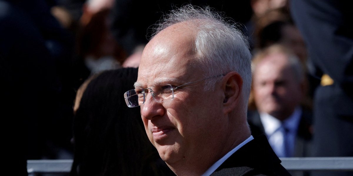 Zašto Londonu smeta što Tramp hoće da spasi živote?! Putinov čovek žestoko opleo po ratnim huškačima