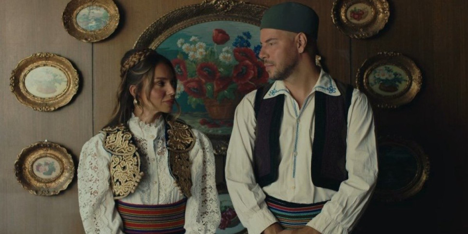 Suze su same tekle: Pevački bračni par snimio intimnu priču