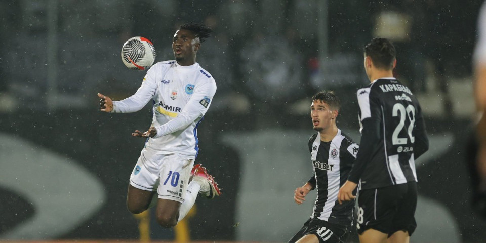 Partizane, ne igra se ovako u Humskoj: Loš debi Stojakovića - tri boda putuju u Pančevo