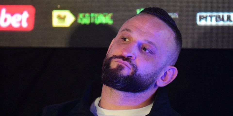 Rastu tenzije pred revanš - Fabjan prozvao Ilića: A kad Hrvati izlaze uz Tompsona...(FOTO)