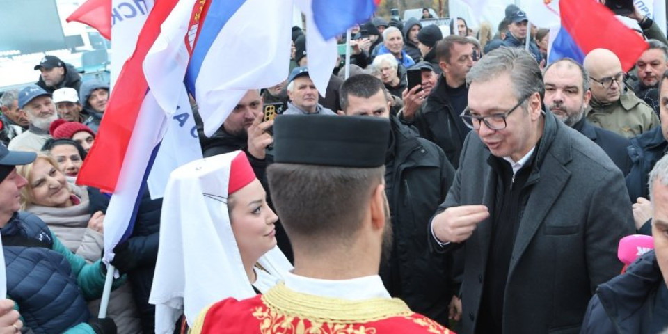 (VIDEO) Vučićeva udarna poruka iz Sečnja: Pobedićemo!