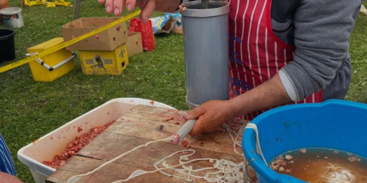 Da vam pokažemo - pravljenje kobasica 