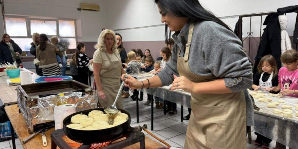 Deci prenosimo tradiciju i kulturu: Manifestacija "Tradicionalna kuhinja naših familija" održana u Dalju