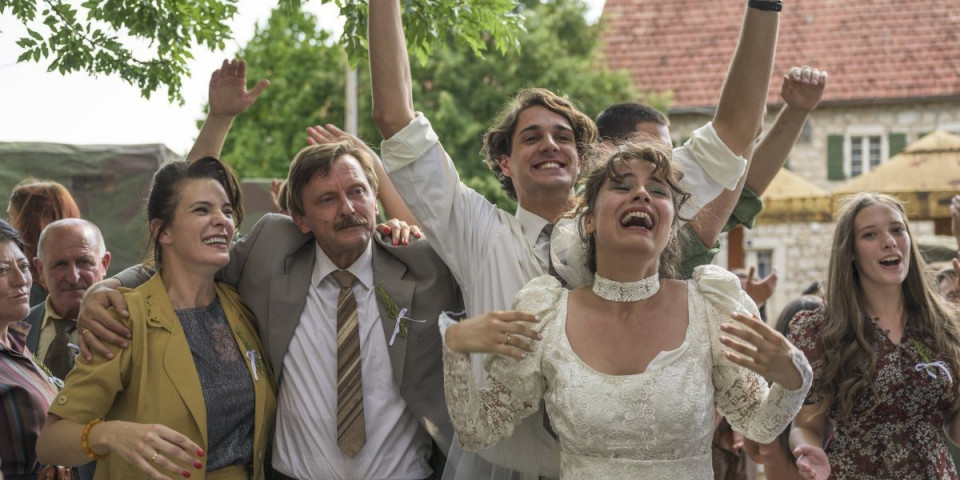 Ukoliko ste propustili seriju "Tvrđava", evo gde možete pogledati svih 11 epizoda