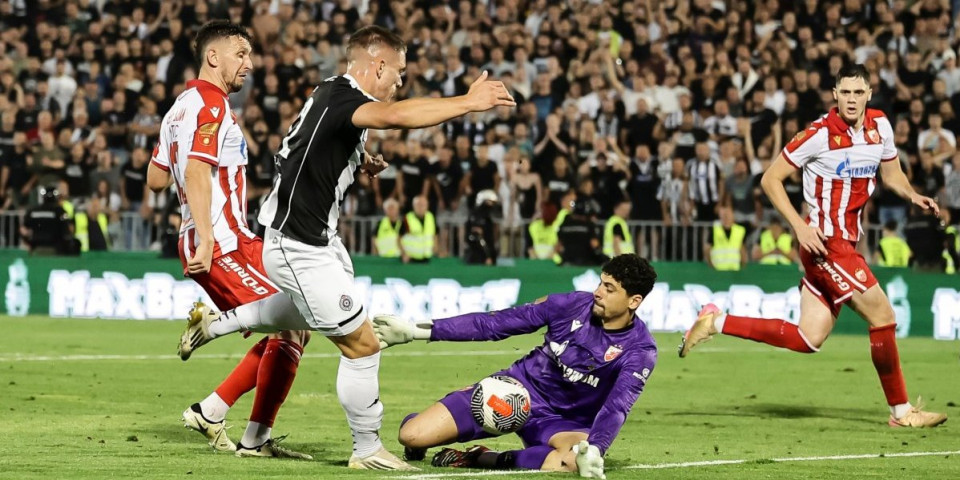 "Fudbal će oživeti, dosad je bio tragikomičan" - Čuveni as bez dlake na jeziku o šokovima u Superligi