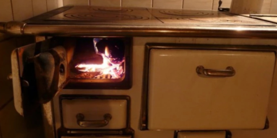 Dobar biznis: Bez ovoga nema vatre, a ide bolje od peleta, drva i uglja