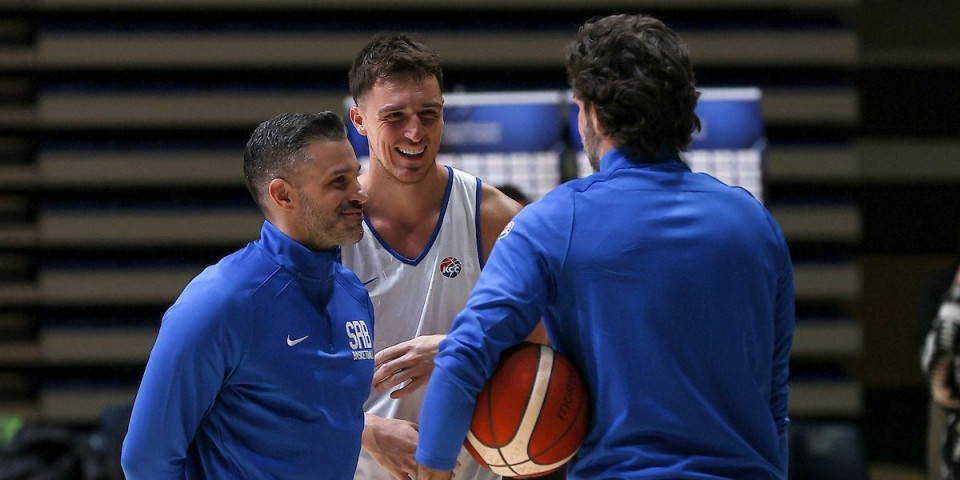 Nova era srpske košarke! Alimpijević odradio prvi trening: Evo ko je kapiten "orlova" (VIDEO)