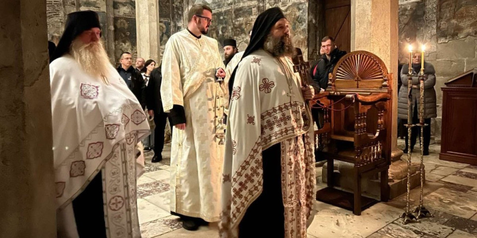 Zasijala svetinja na Kosovu: Ovako je  dočekan praznik Svetog Kralja Stefana Dečanskog