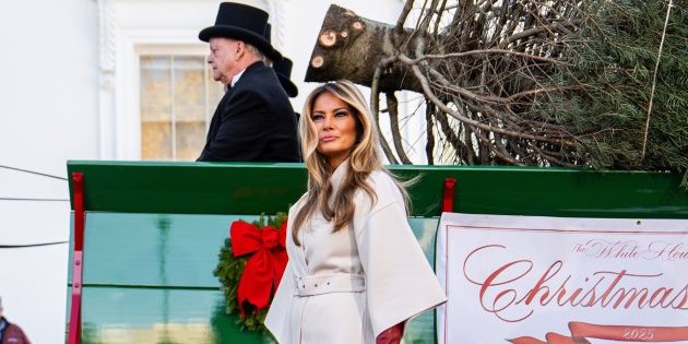 Jelka kakvu svet nije video: Melanija Tramp pokazala božićne ukrase Bele kuće (FOTO)
