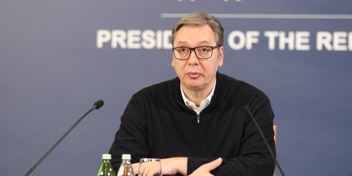 Saznajemo - Ovo je nosio provokator sa RTS: Tako je hteo da dođe pred Vučića