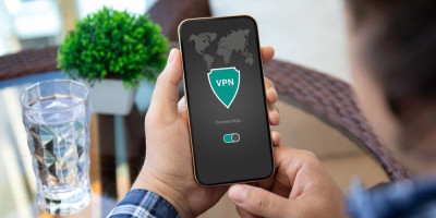 Na prvi pogled, besplatan VPN može delovati kao brz i jednostavan način da zaštitite svoju privatnost na internetu. Ipak, novi izveštaji otkrivaju da takvi servisi često kriju ozbiljne opasnosti.