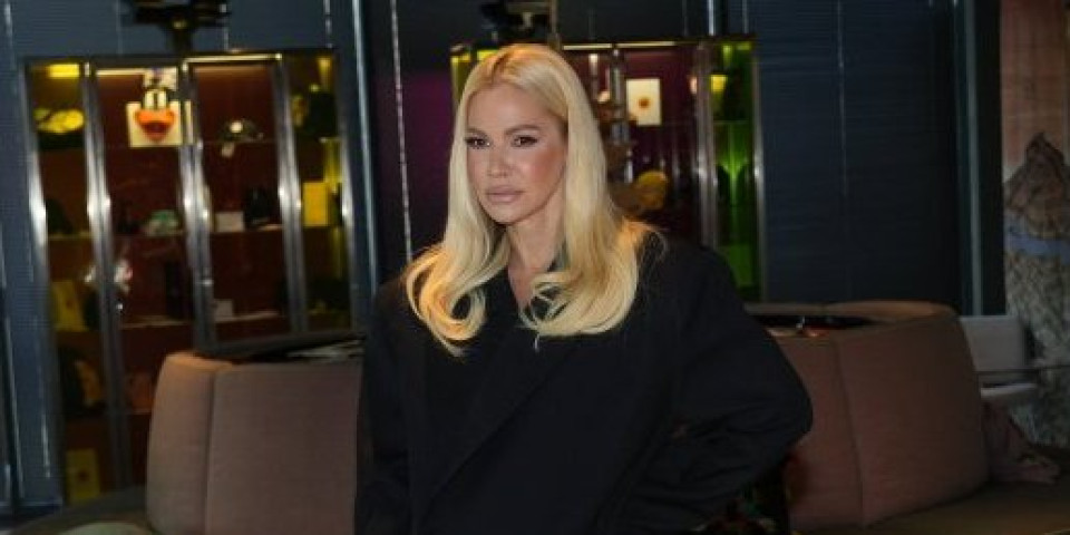 "Volim starije, ali ne toliko": Pevač isprozivao Natašu Bekvalac