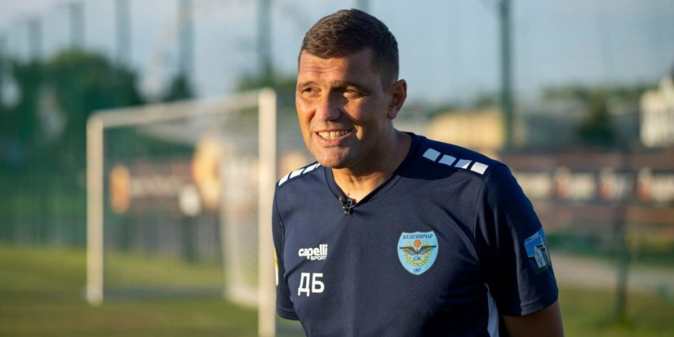 Ona mu je najveća podrška u borbi protiv raka: Supruga uz Darka Božovića, na aukciji i Mitrovićev dres (FOTO)