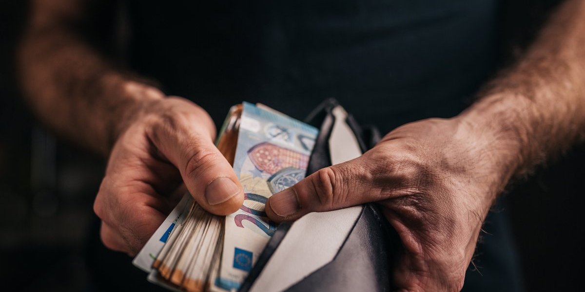 Pojavili se lažni evri: Ne uzimajte pare ako na njima ovo piše