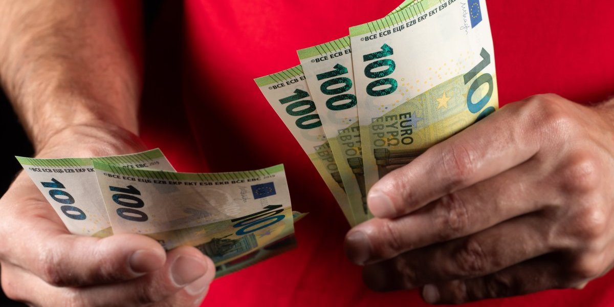 Biće kažnjeni svi koji koriste situaciju: Hitno se oglasila NBS - Tiče se evra