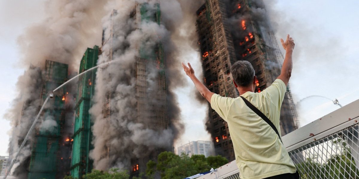 (FOTO/VIDEO) Nema kraja paklu! Broj žrtava raste - Više od 75 ljudi mrtvo, broj povređenih porastao na 300 - Požar progutao sve pred sobom