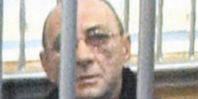 Zoran Jotić zvani Jotka, koji je presudom Specijalnog suda u Beogradu osuđen na devet godina zatvora zbog ubistva Dejana Stankovića Ždrokinca 6. juna 2018., juče je od veća Apelacionog suda koje razmatra žalbe na tu odluku zatražio da ga odmah pusti iz pritvora.