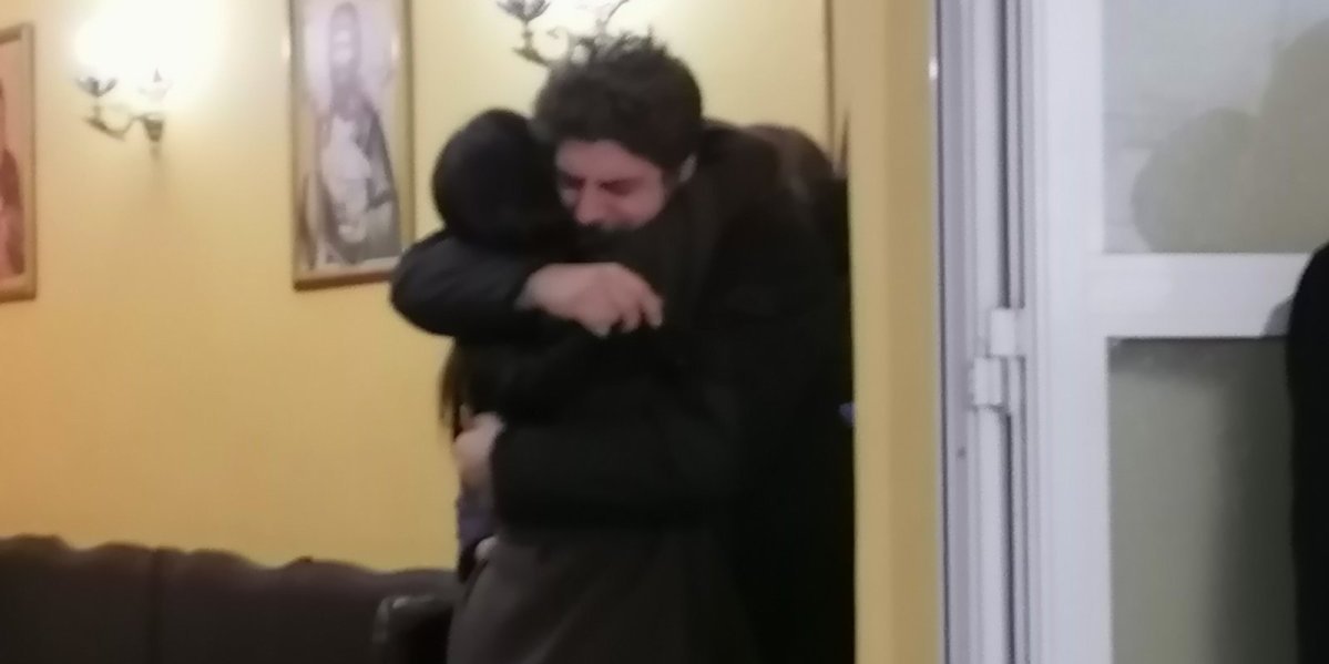 Potresno! Sahranjena Ljiljana Jorgovanović: Milica Pavlović jeca, pala u zagrljaj ovom dečku