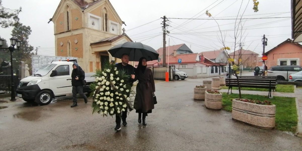 Milica Pavlović na sahrani Ljiljane Jorgovanović