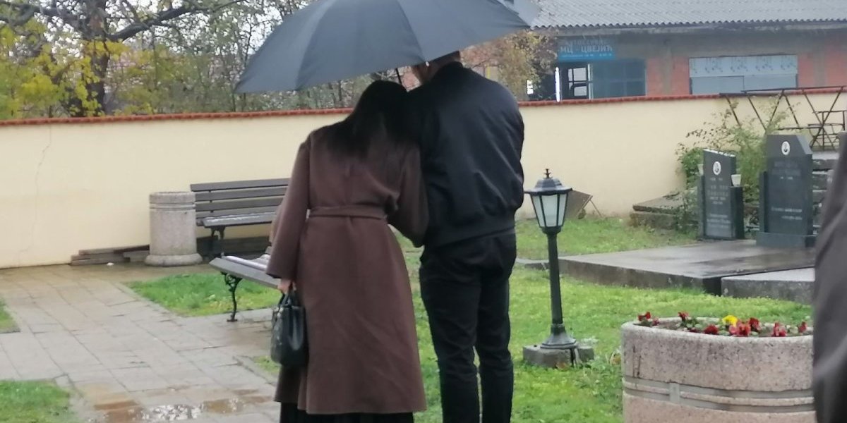 Milica Pavlović na sahrani Ljiljane Jorgovanović