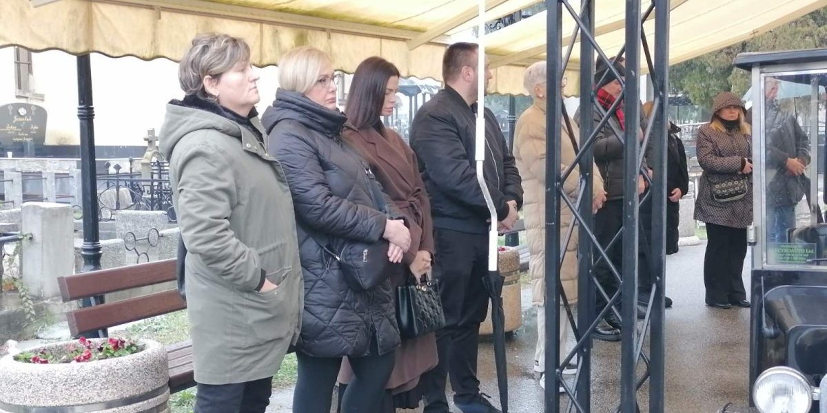 Milica Pavlović na sahrani Ljiljane Jorgovanović