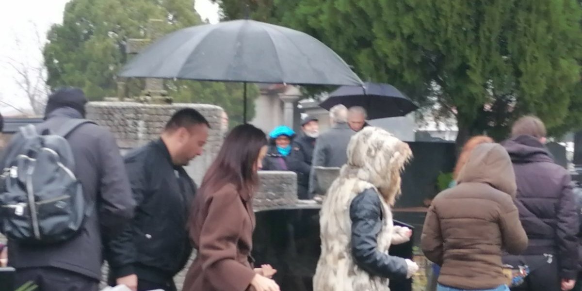 Milica Pavlović na sahrani Ljiljane Jorgovanović