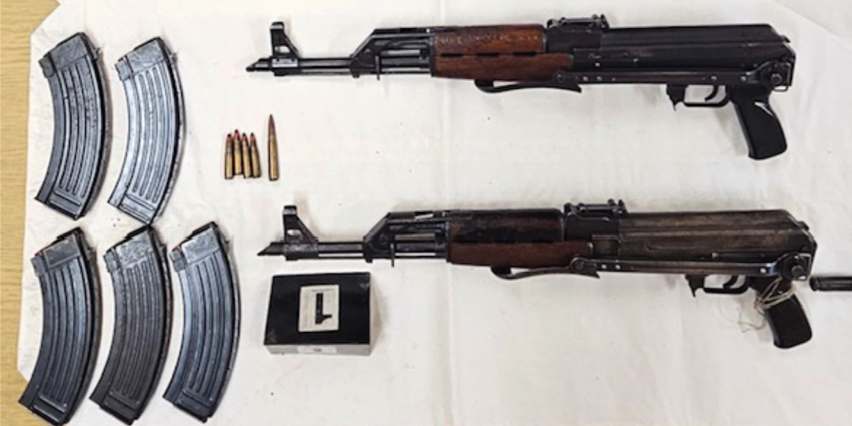 Skandal: Samo kućni pritvor za blokadera kod kog je nađen arsenal oružja