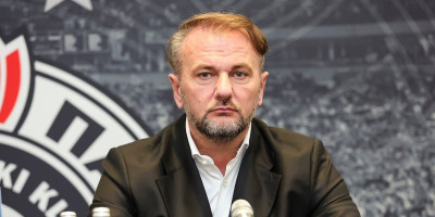 Mijailović izlazi pred novinare, Partizan dobija novog trenera