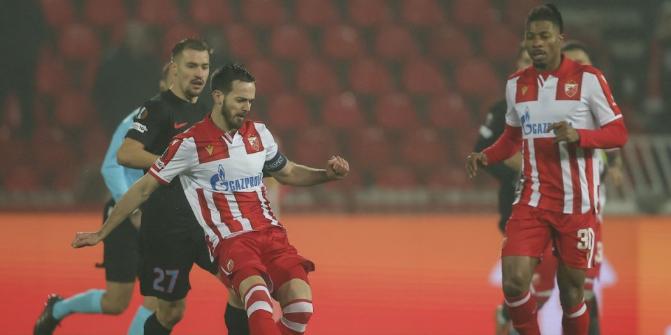 Pobeda zlata vredna! Zvezda sa igračem manje srušila FCSB na "Marakani", Učena umalo tragičar (FOTO/VIDEO)