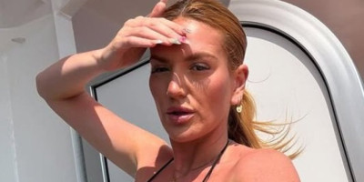 Eni Šarlot je rođena sa dve vagine, a sada je otkrila da muškarci odbijaju da se pojavljuju s njom u javnosti, a razlog nije njeno medicinsko stanje.