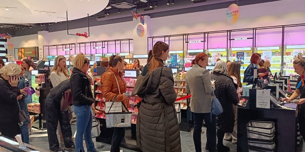 "Crni petak" u beogradskim prodavnicama