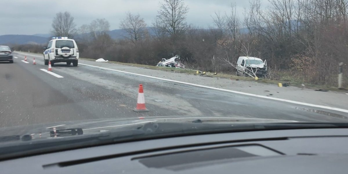 Težak udes kod Kragujevca: Ima mrtvih (VIDEO)